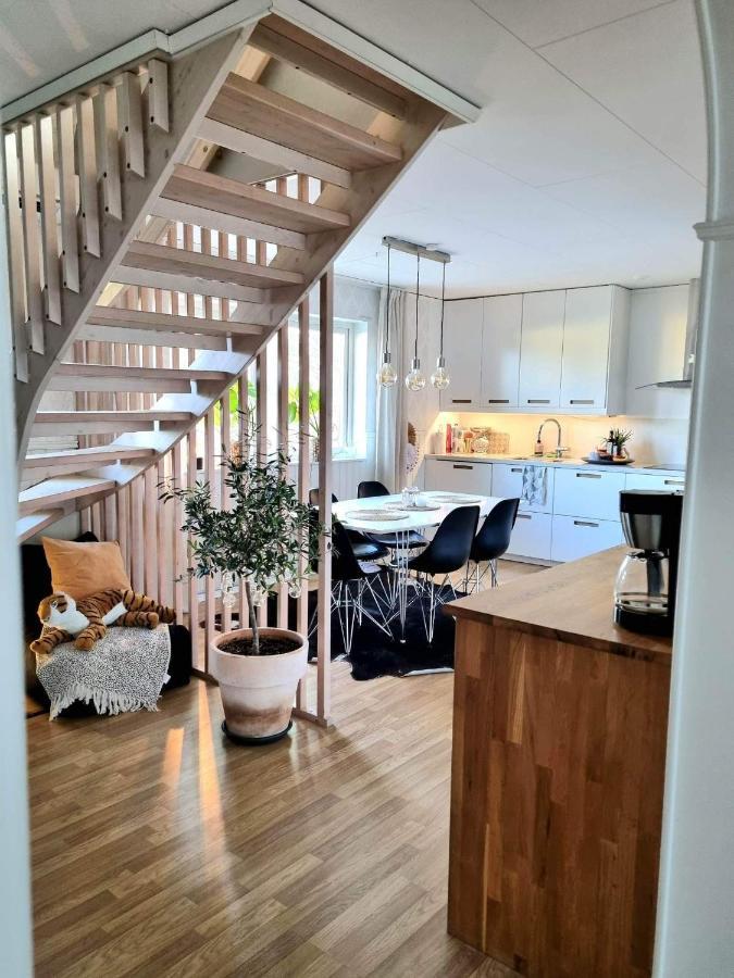 Hus I Lugnt Omrade, 15 Min Fran Oerebro Villa Vintrosa Esterno foto
